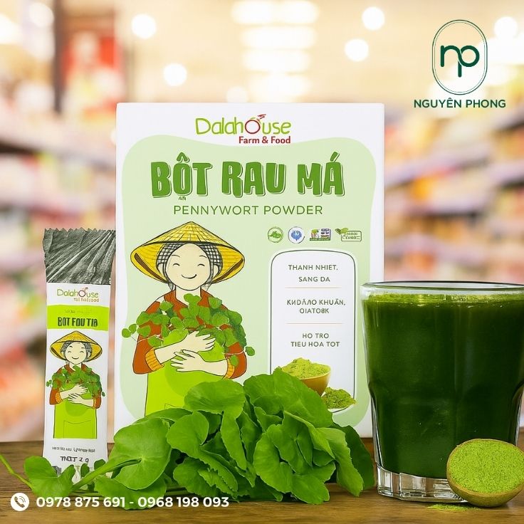 Mẫu hộp đựng bột rau má nổi bật trên kệ hàng